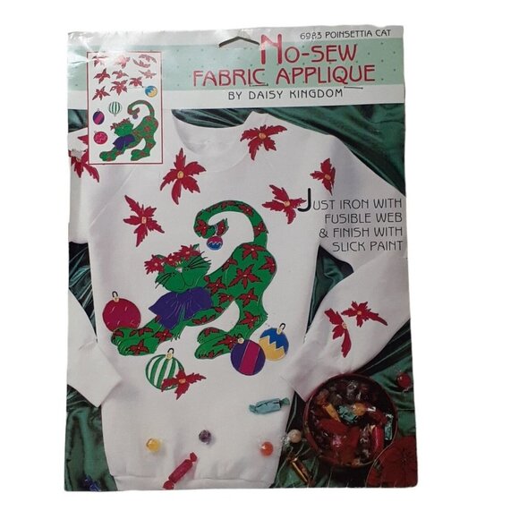 Daisy Kingdom No Sew Fabric Applique Christmas Cat Ornaments Poinsettia - Picture 1 of 6